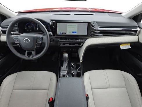 Used 2026 Toyota Camry XLE FWD image 10