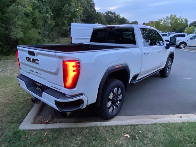 Used 2025 GMC Sierra 2500 Denali w/ Denali Reserve Package AWD/4WD image 33