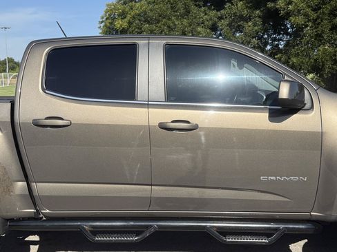 Used 2016 GMC Canyon SLE w/ SLE Convenience Package AWD/4WD image 38