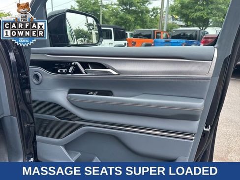 Used 2023 Jeep Grand Wagoneer L Series II w/ Premium Group II AWD/4WD image 37