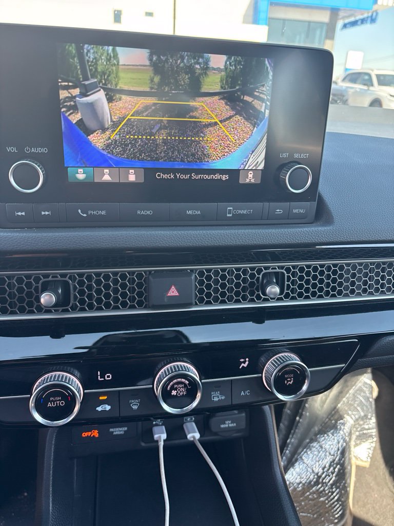 Used 2025 Honda Civic Sport image 2