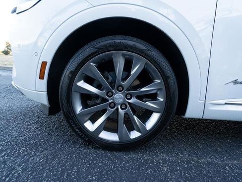 Used 2021 Buick Envision Avenir w/ Technology Package II image 42