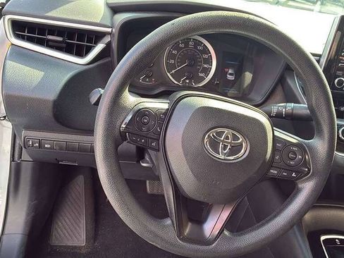 Used 2021 Toyota Corolla LE FWD image 7
