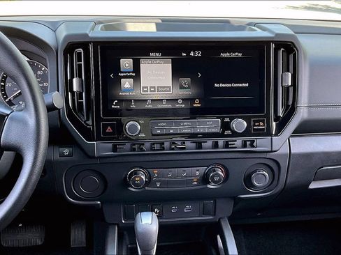 Used 2026 Nissan Frontier SV w/ Tow Package RWD image 11