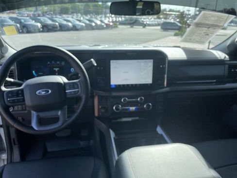 Used 2025 Ford F250 Lariat w/ Lariat Ultimate Package AWD/4WD image 17