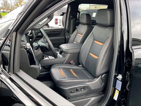 Used 2025 GMC Sierra 3500 AT4 w/ AT4 Premium Plus Package image 25