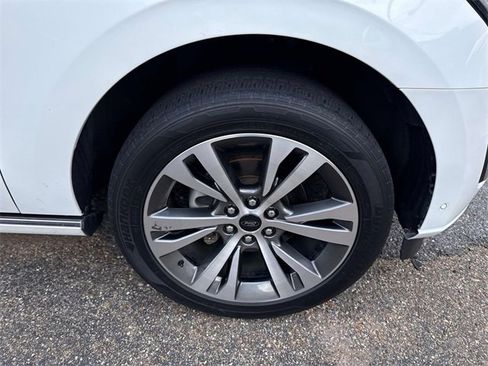 Used 2021 Ford Expedition Platinum image 5