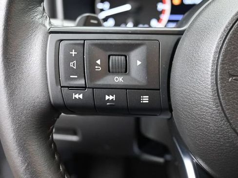 Used 2024 Nissan Rogue SV w/ SV Premium Package FWD image 8