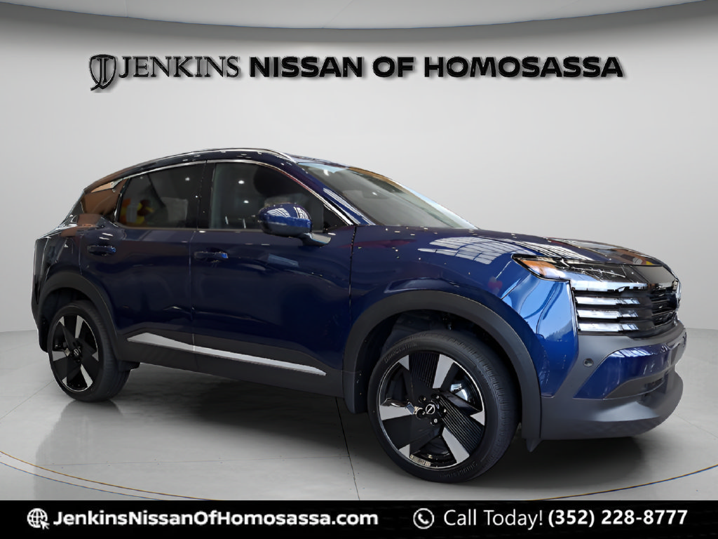 Certified 2025 Nissan Kicks SR FWD image 1