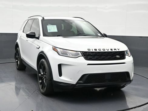 Used 2023 Land Rover Discovery Sport SE image 7