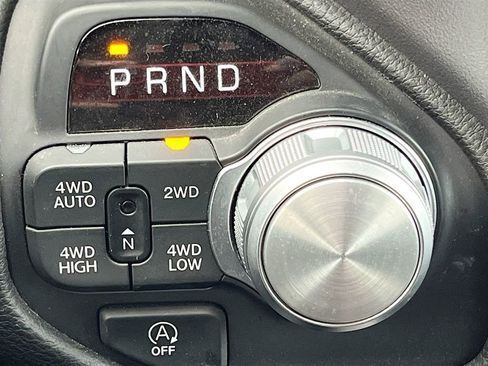 Used 2025 RAM 1500 Laramie image 17