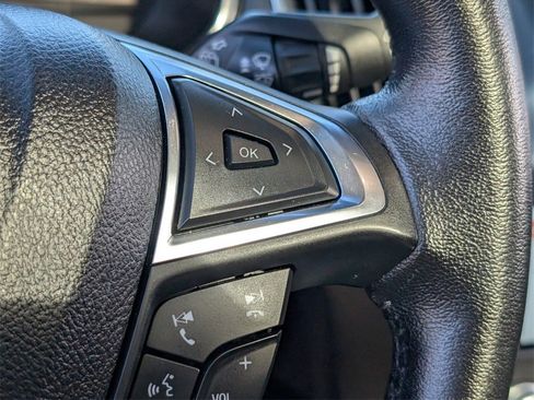 Used 2021 Ford Edge Titanium image 27