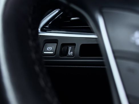 Used 2024 Cadillac XT5 Premium Luxury image 42