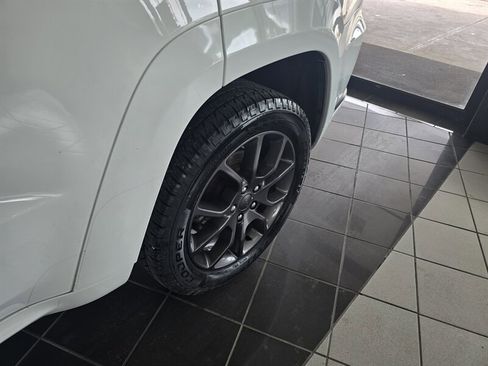 Used 2020 Jeep Grand Cherokee High Altitude AWD/4WD image 31