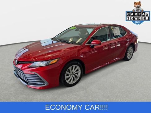 Used 2024 Toyota Camry LE FWD image 8