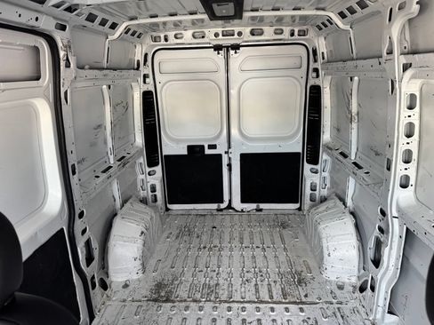 Used 2024 RAM ProMaster 2500 w/ Convenience Group FWD image 22