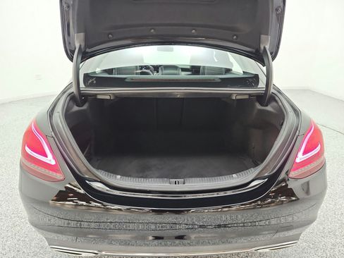 Used 2019 Mercedes-Benz C 300 Sedan image 18