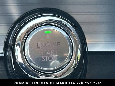 Used 2020 Lincoln Corsair FWD w/ Premium Package image 28