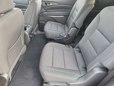 New 2026 Chevrolet Traverse LT w/ Midnight/Sport Edition FWD image 19