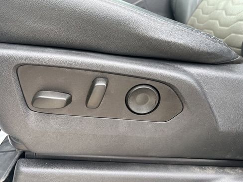 Certified 2023 Chevrolet Silverado 1500 ZR2 w/ Technology Package image 54