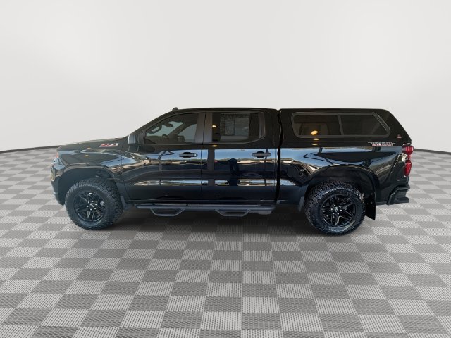 Used 2021 Chevrolet Silverado 1500 Custom Trail Boss w/ Midnight Edition AWD/4WD image 7