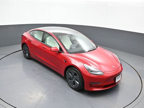 Used 2021 Tesla Model 3 Standard Range Plus image 37