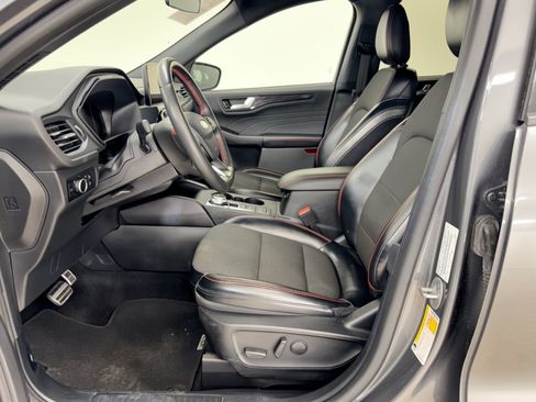 Used 2023 Ford Escape ST-Line AWD/4WD image 5