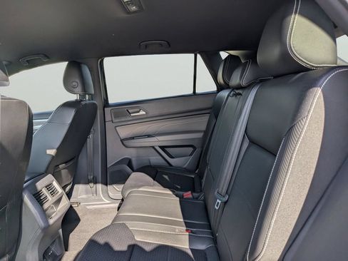 Certified 2023 Volkswagen Atlas Cross Sport SE FWD image 16