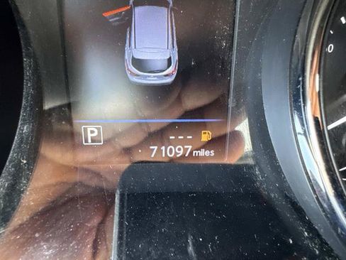 Used 2019 Nissan Rogue Sport SV w/ Technology Package AWD/4WD image 12