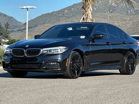 Used 2019 BMW 530e w/ M Sport Package image 7