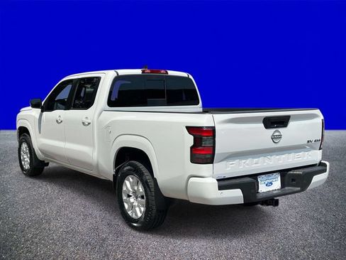 Used 2023 Nissan Frontier SV w/ Technology Package AWD/4WD image 5