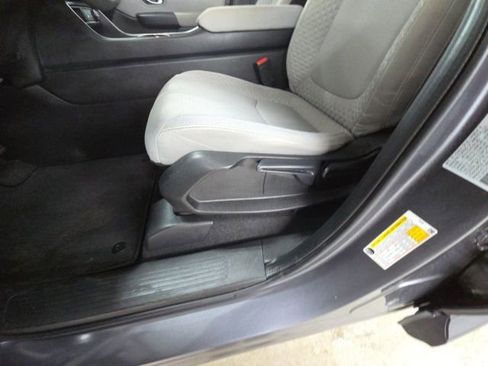 Used 2023 Honda Pilot LX image 20