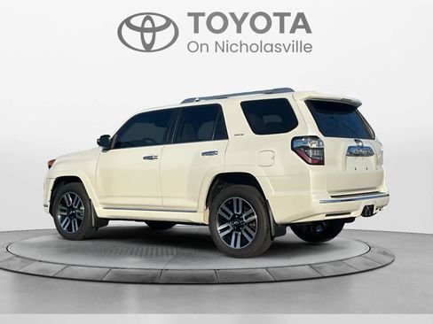 Used 2022 Toyota 4Runner Limited AWD/4WD image 3