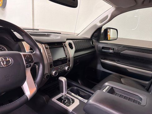Used 2017 Toyota Tundra Platinum image 14