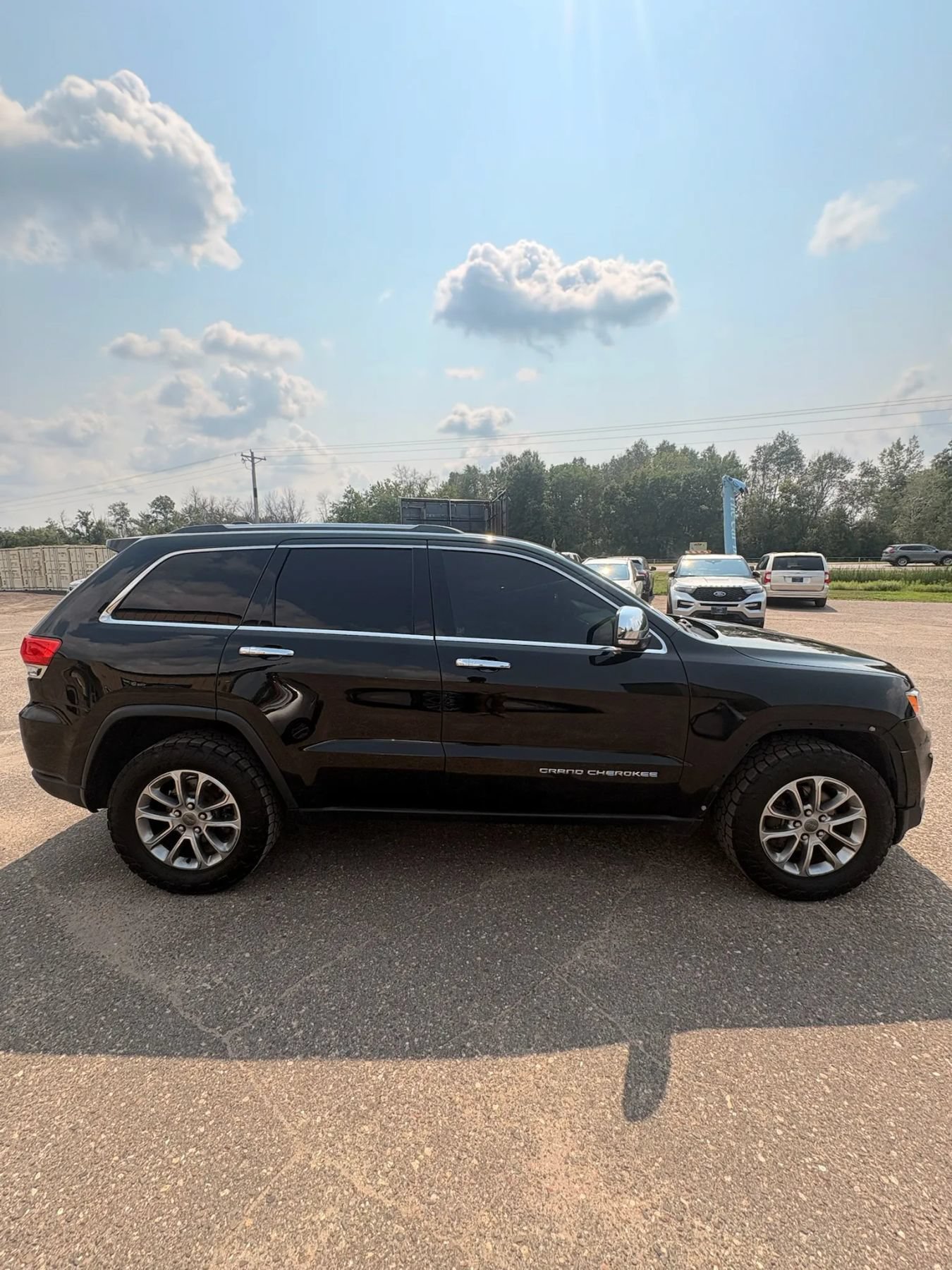 Used 2015 Jeep Grand Cherokee Limited AWD/4WD image 4