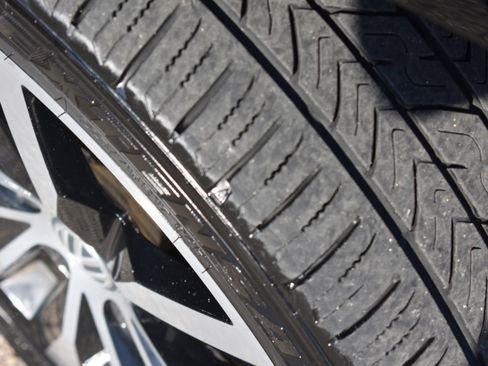 Used 2017 Volkswagen Golf SE image 11