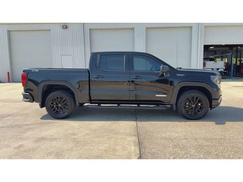 New 2026 GMC Sierra 1500 Elevation image 9