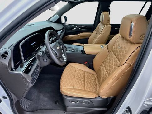 Used 2021 Cadillac Escalade ESV Sport w/ Driver Assist Tech Package AWD/4WD image 5