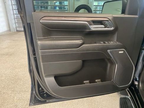 Certified 2023 Chevrolet Silverado 1500 LTZ w/ LTZ Premium Package AWD/4WD image 28