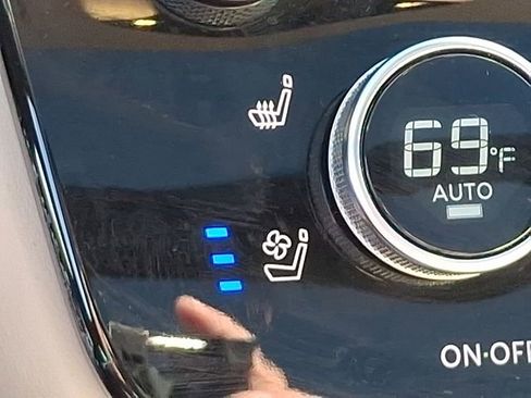 Used 2024 INFINITI QX60 Luxe image 30