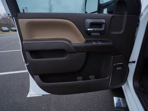 Used 2019 GMC Sierra 3500 Denali w/ Duramax Plus Package image 14