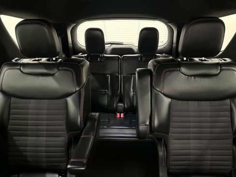 Used 2025 Ford Explorer ST-Line image 24