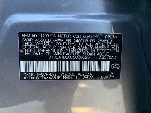Used 2016 Lexus IS 200t RWD image 36