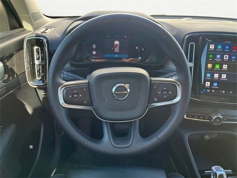 Used 2023 Volvo XC40 B5 Ultimate w/ Protection Package Premier image 13