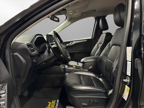 Used 2024 Ford Escape Platinum image 14