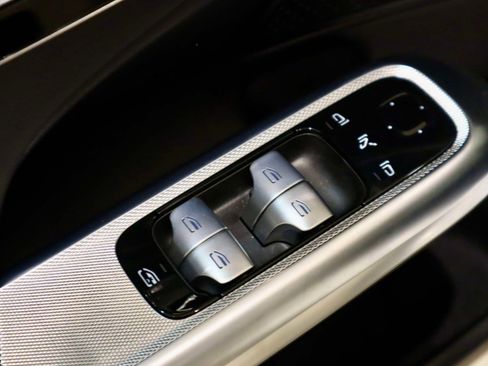 Used 2025 Mercedes-Benz E 350 Sedan w/ Winter Package image 26