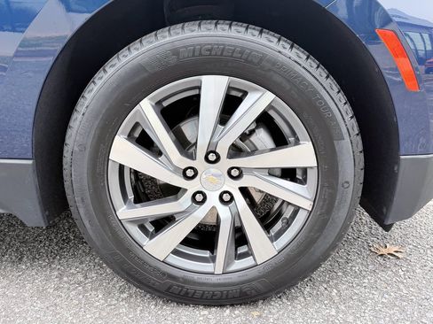 Used 2023 Chevrolet Equinox Premier image 25