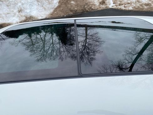 Used 2018 MINI Cooper 2-Door Hardtop image 18