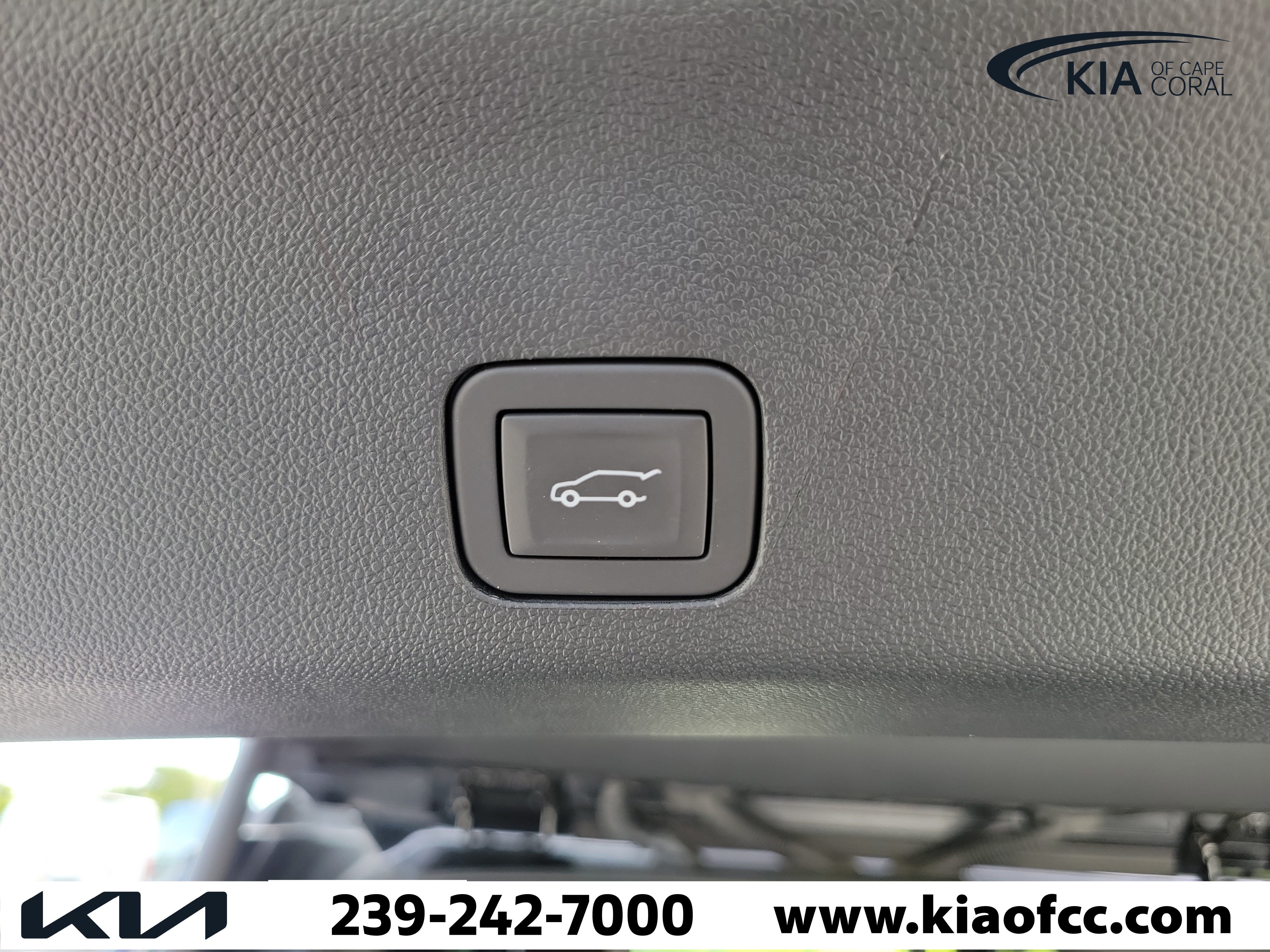 Used 2026 Cadillac Escalade ESV Sport AWD/4WD image 12