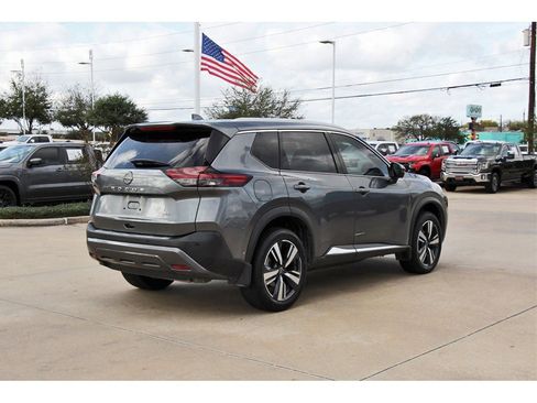 Used 2023 Nissan Rogue SL w/ SL Premium Package image 6